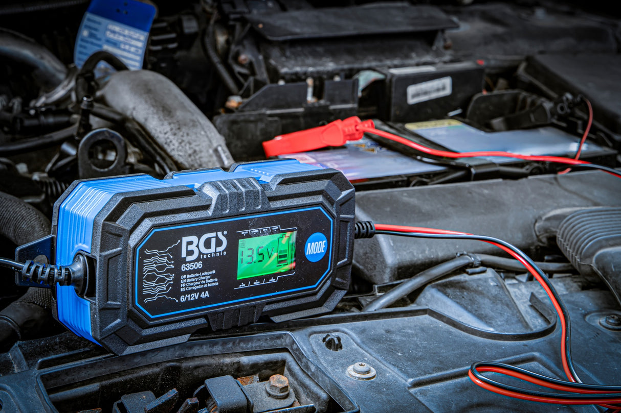 Skaitmeninis akumuliatoriaus įkroviklis | 6/12 V | 4 A (63506)