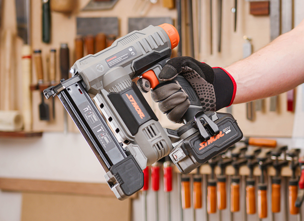 Akumuliatorinis kabių kalimo pistoletas - takeris | 20V | 15-32 mm | be baterijų (78158)