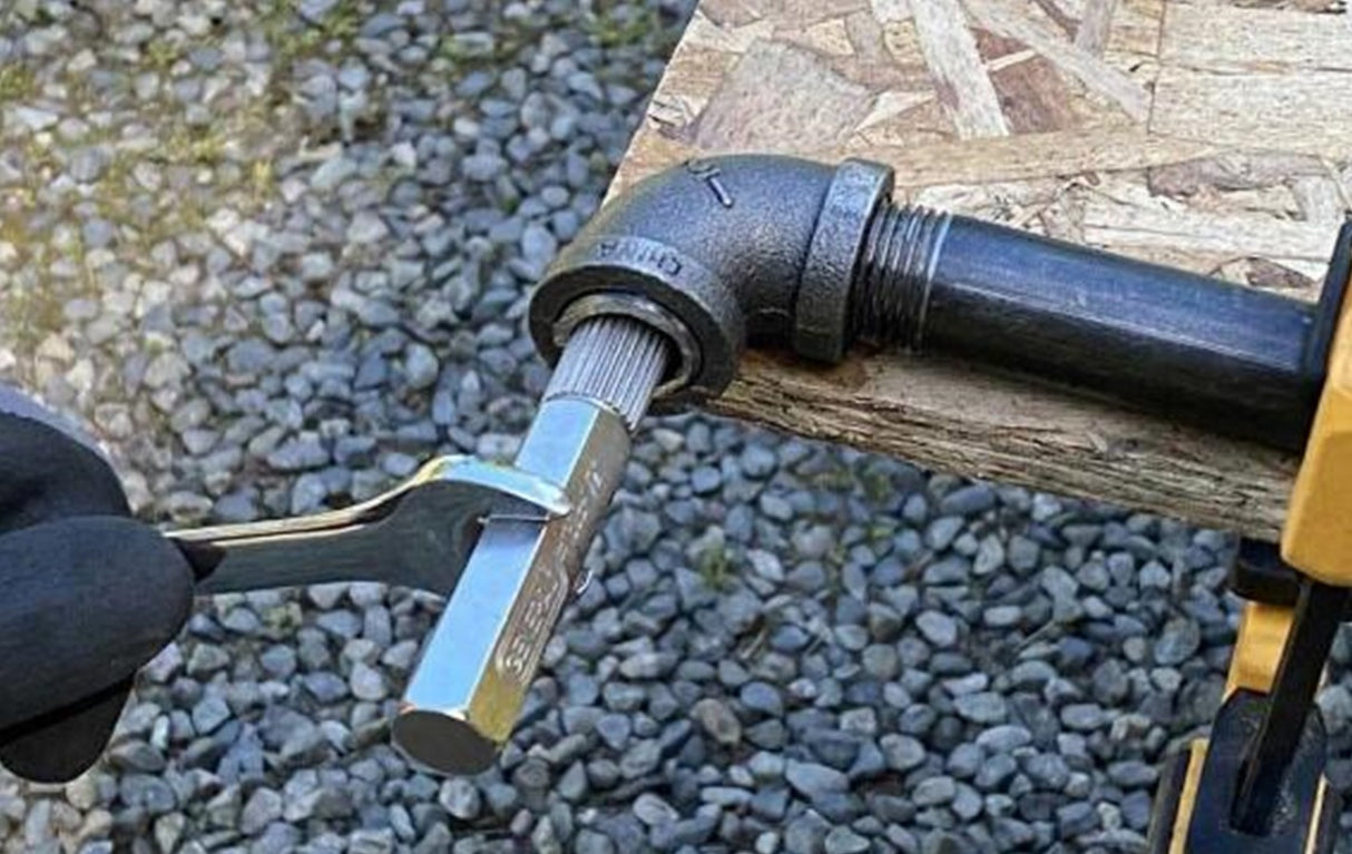 Vidinių veržliarakčių rinkinys vamzdžų jungiamųjų detalių atsukimui (YT-21793)