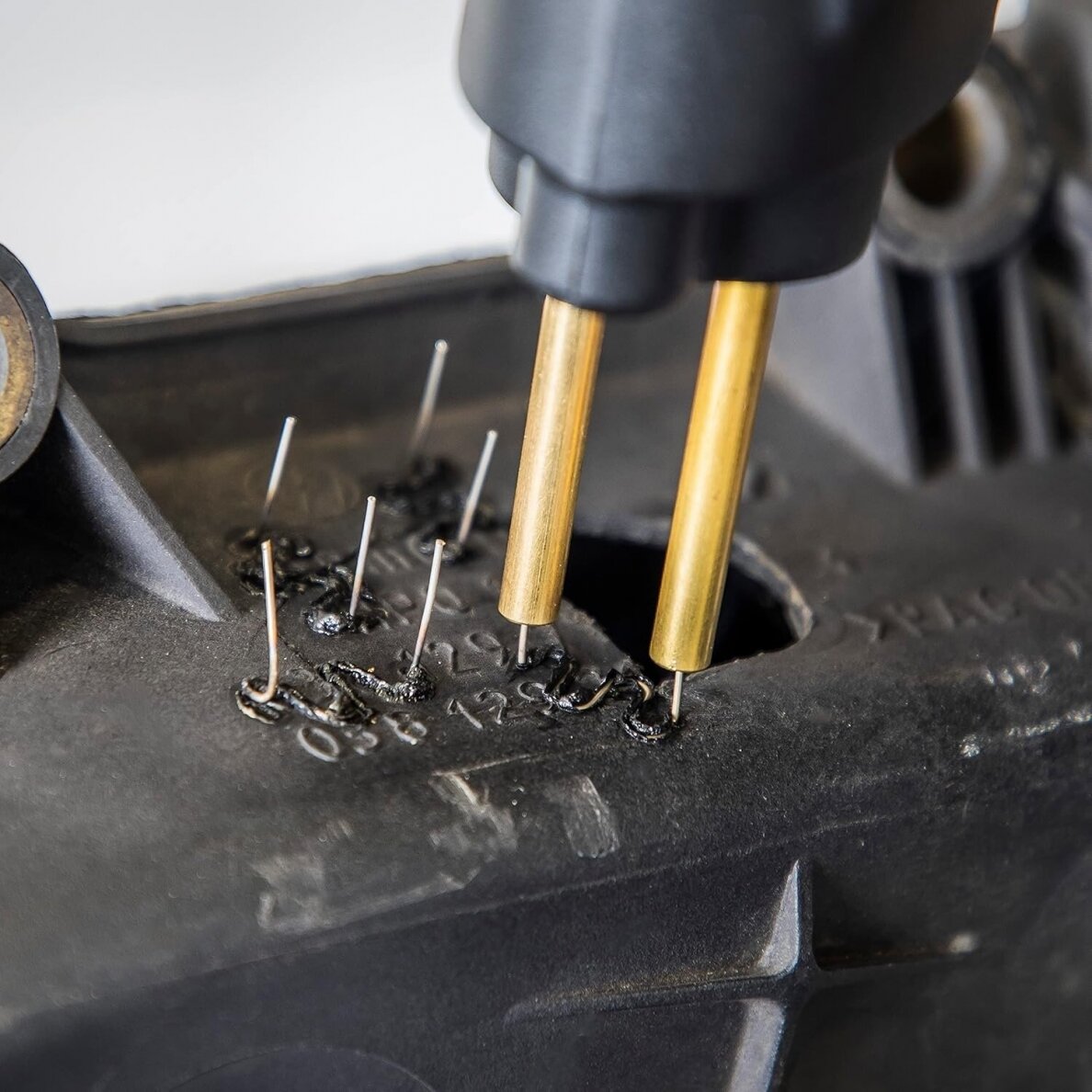 Karšto segiklio rinkinys plastikui taisyti | išmanus (HS700A)