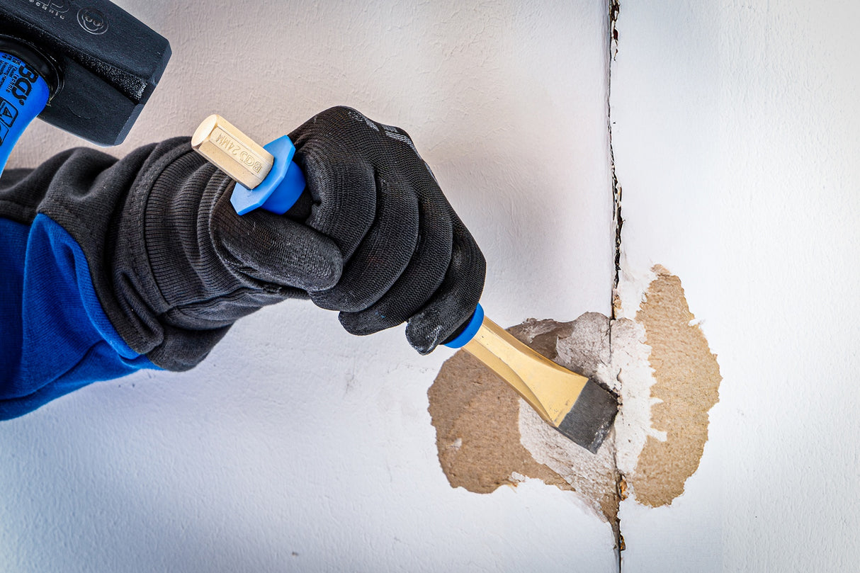 Išmušėjų ir kaltų rinkinys | su apsauga rankoms | 13 vnt (74596)