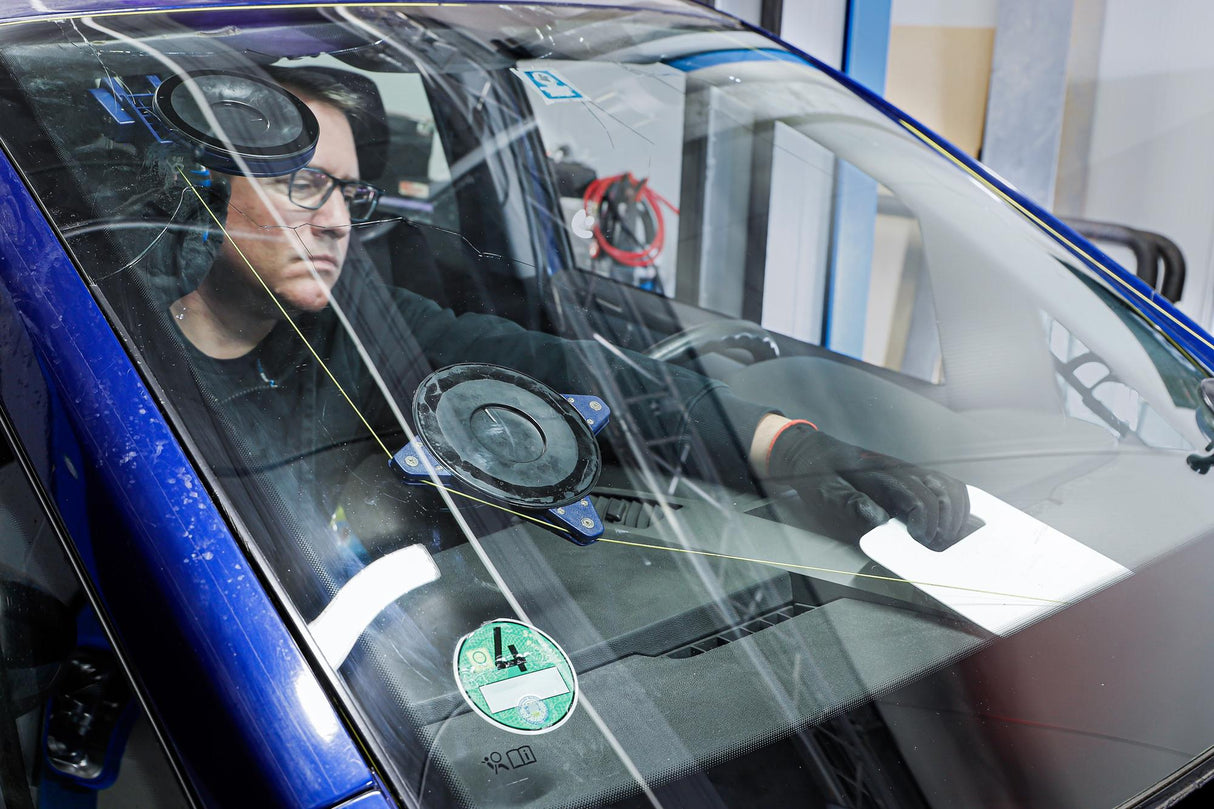 Priekinio stiklo montavimo rinkinys (69506)