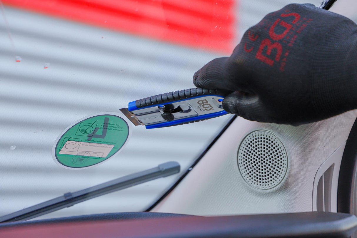 Lipdukų grandiklis | 40 mm | su 6 metaliniais gramdymo peiliukais (70911)