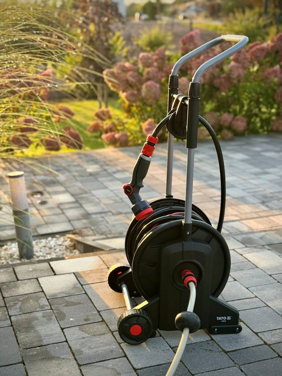 Sodo žarna ritėje su vežimėliu | 25m (YT-90120)