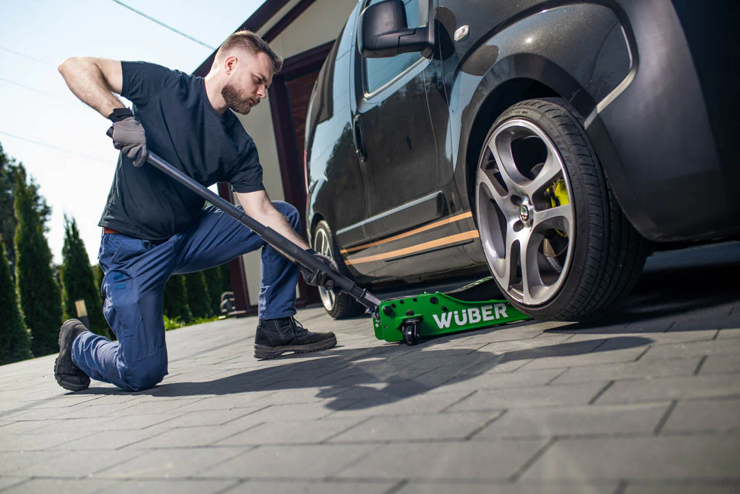 Žemo profilio hidraulinis domkratas su ratukais Wüber W22003 | dvigubas stūmoklis | 65-500 mm | 3 t (W22003)