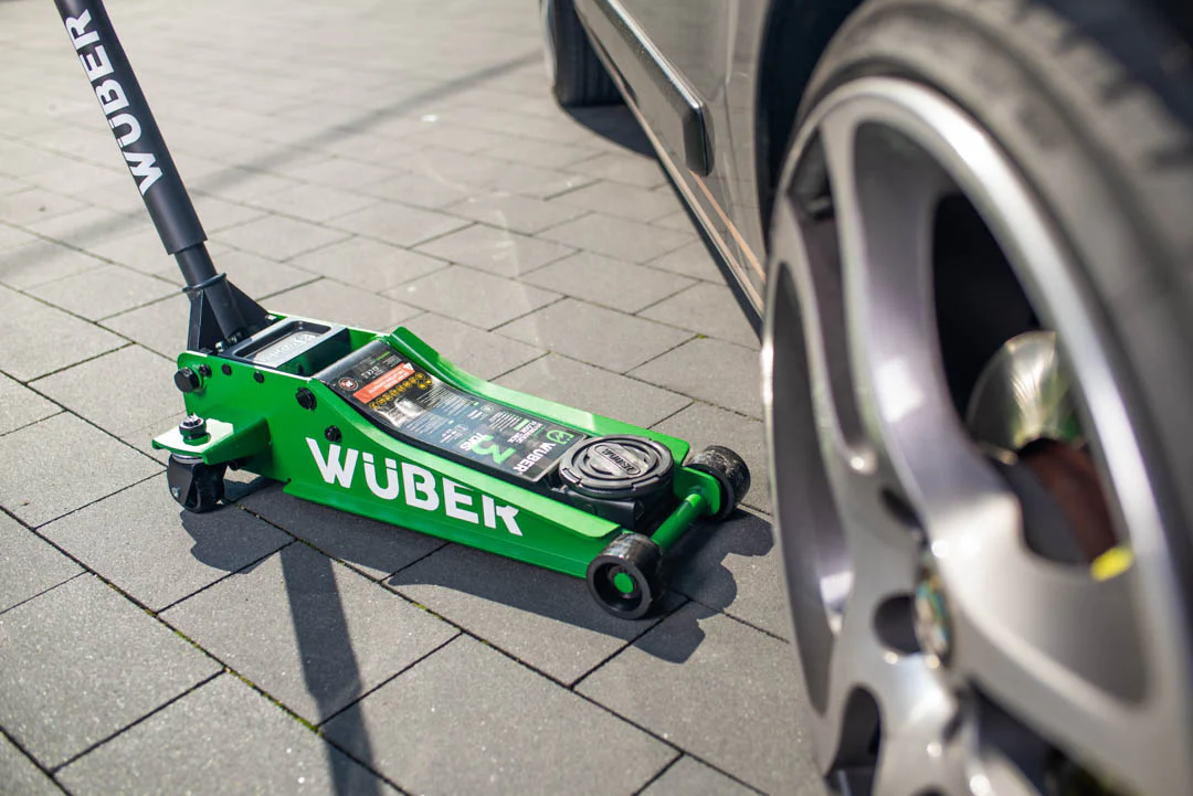 Žemo profilio hidraulinis domkratas su ratukais Wüber W22003 | dvigubas stūmoklis | 65-500 mm | 3 t (W22003)