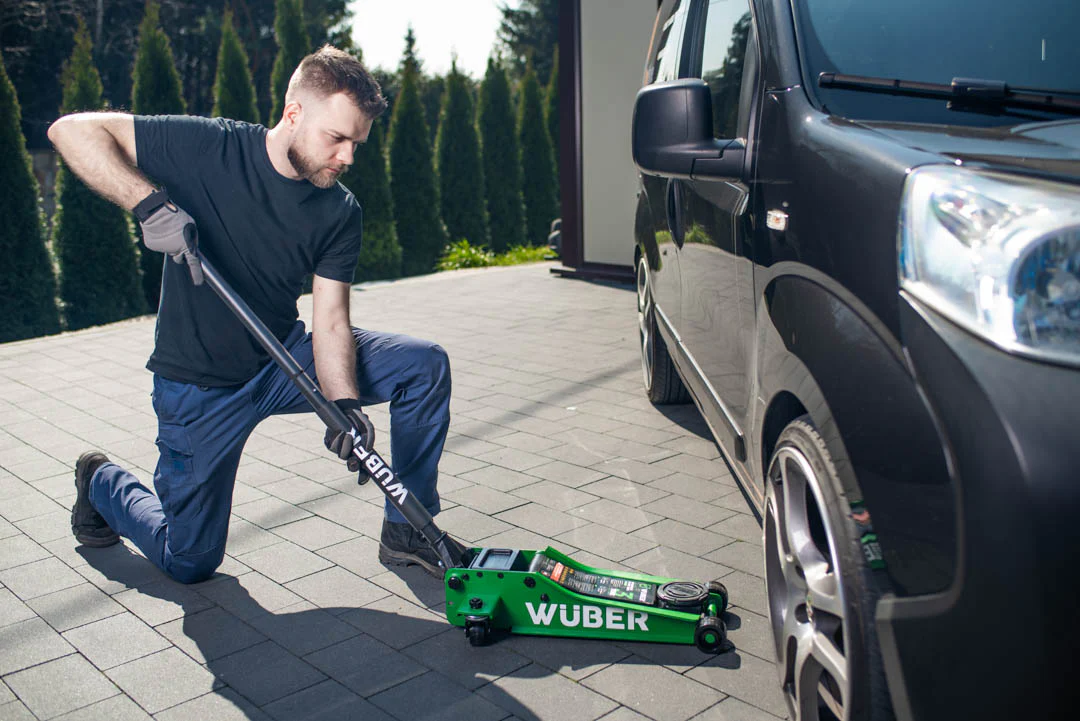 Žemo profilio hidraulinis domkratas su ratukais Wüber W22003 | dvigubas stūmoklis | 65-500 mm | 3 t (W22003)