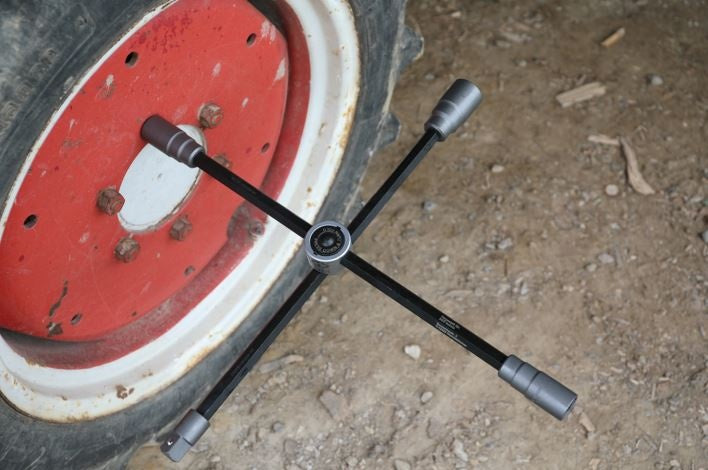 Keturių krypčių ratų veržliaraktis sunkvežimiams | 24 x 27 - 32 x 20 mm (3/4") (1458)