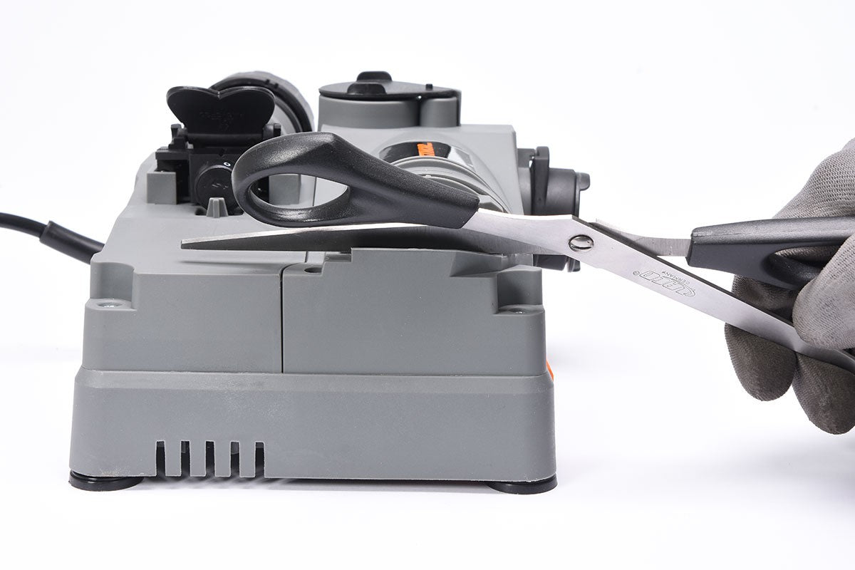 Daugiafunkcinės galandymo staklės 150W (grąžtai, peiliai, žirklės, kirviai, diskai) (73473)