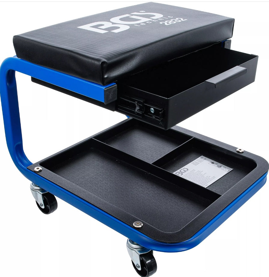 Stačiakampė kėdutė su ratukais ir stalčiumi (2832)