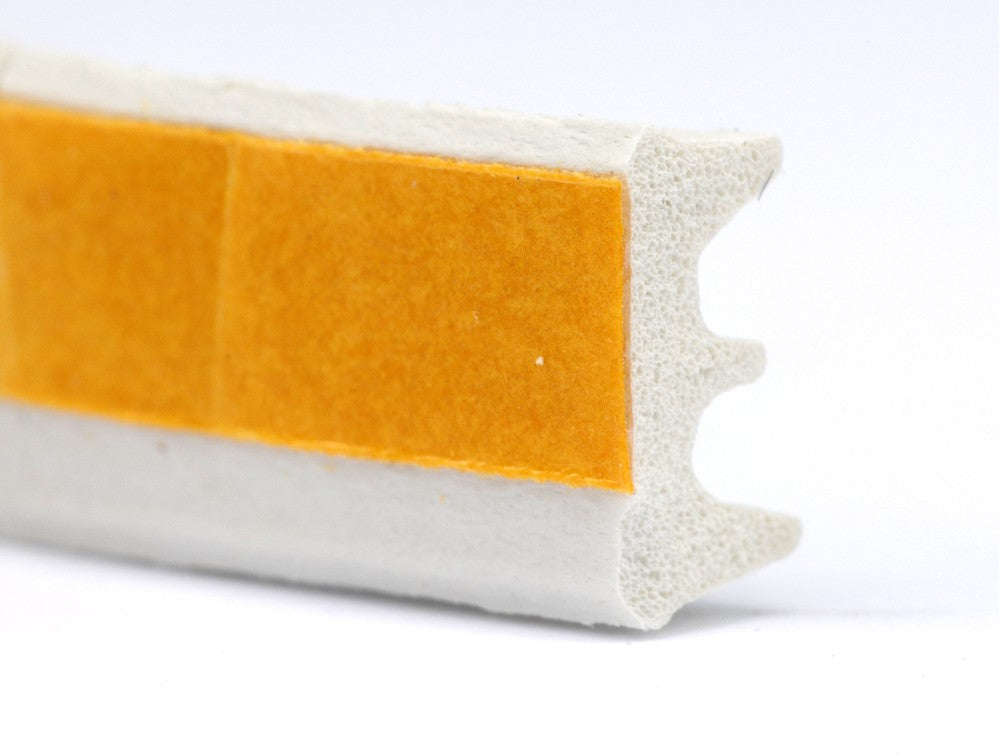 Lipni sandarinimo juosta langams, durims 6m, E-profilis, balta (76750)