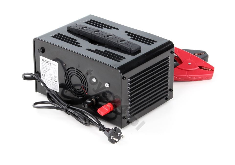 Skaitmeninis pakrovėjas DC 12V 30A / DC 24V 15A su 150AMP | užvedimo funkcija (YT-83052)