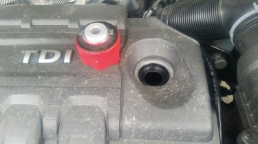 Alyvos piltuvėlis su "Bayonet" adapteriu VAG, MB, BMW, Porsche, Volvo (8899)