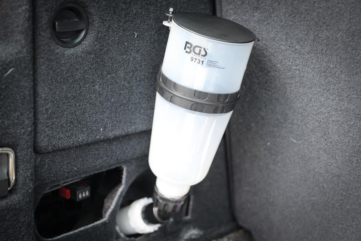 Daugiafunkcinis piltuvas | karbamidui AdBlue® (AUS 32) | lenktas (9731)