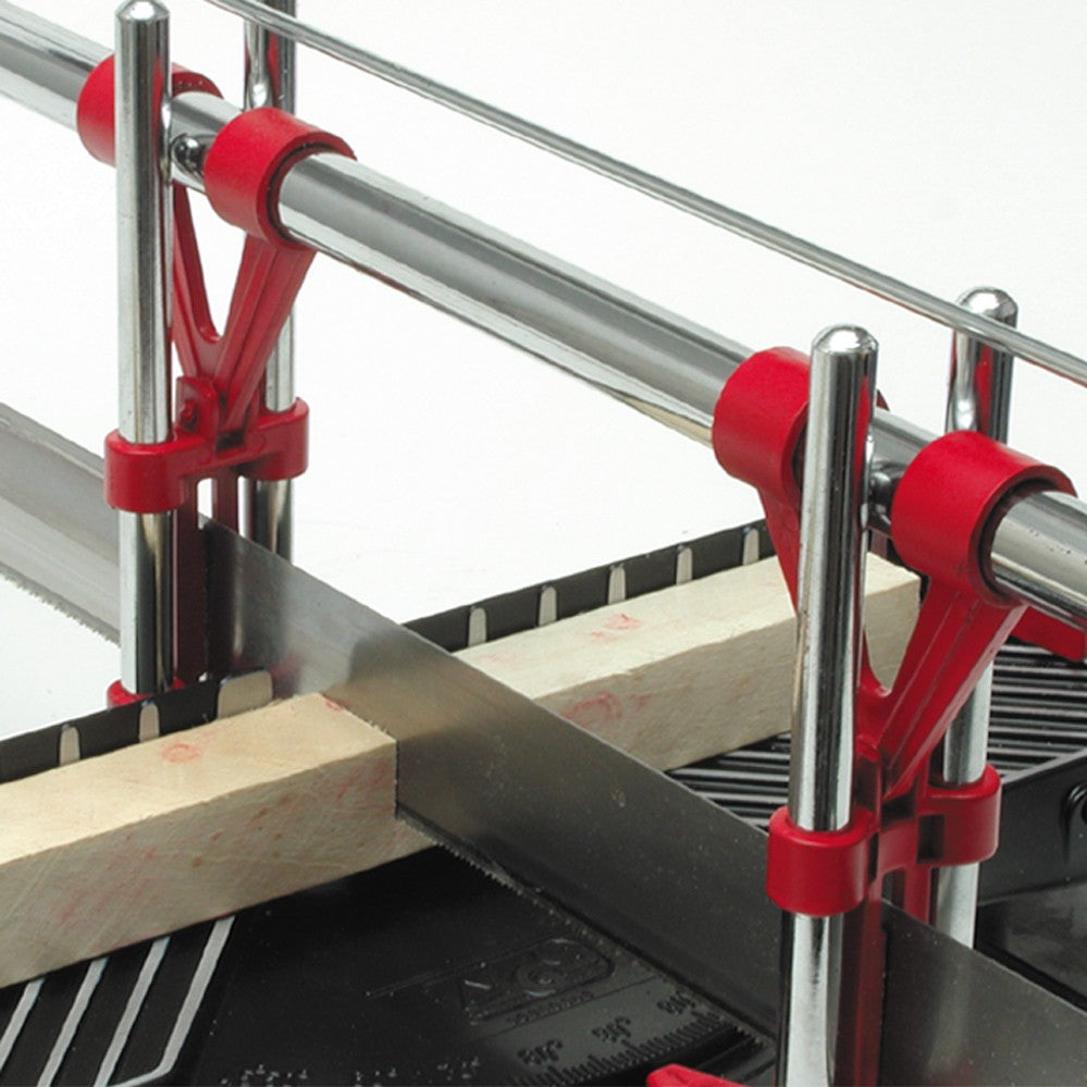 Kampinis pjūklas medžiui | 550 mm (29000)