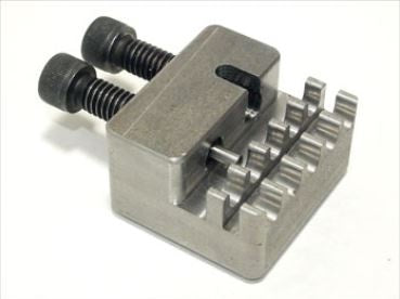 Grandinės kniedijimo, atskyrimo įrankis (SK15569)