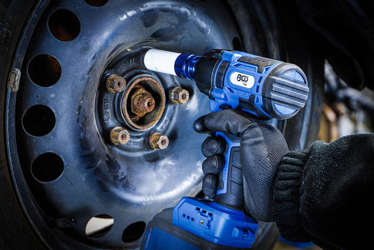 CORDLESS IMPACT WRENCH SET | BRUSHLESS | 400 NM | 18 V | WITH RECHARGEABLE BATTERY AND QUICK CHARGER (7392)