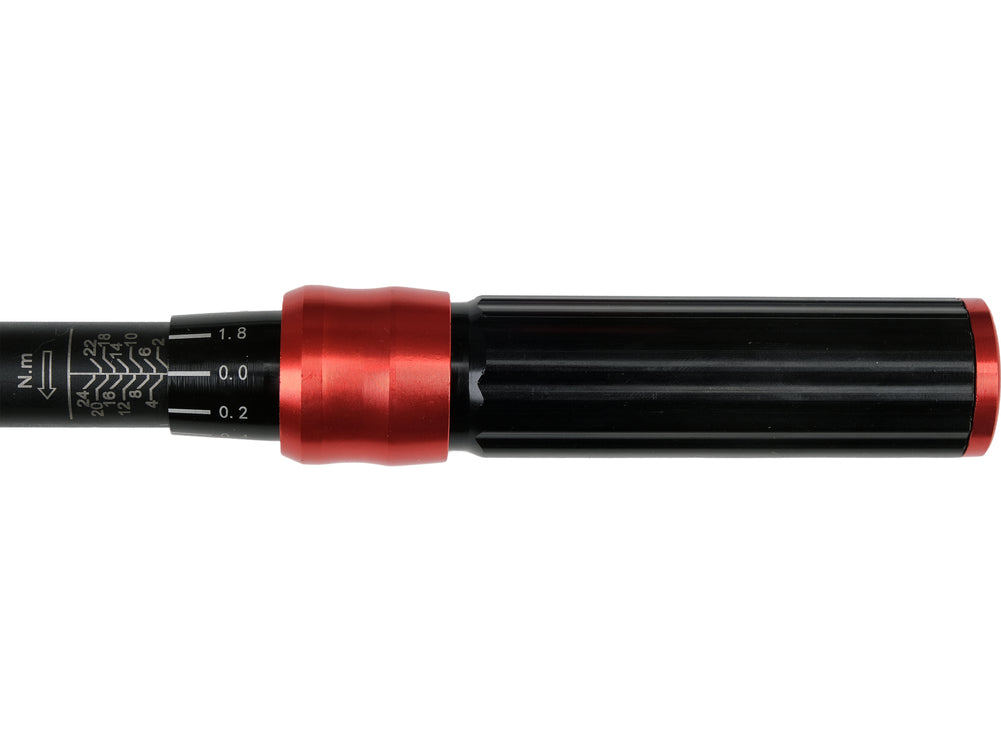 Dinamometrinių raktų 1/4", 3/8", 1/2" ir galvučių 17-24 mm rinkinys | 9 vnt (YT-07716)