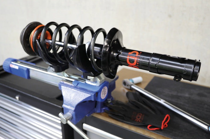 Amortizatorių spyruoklių suspaudėjai | 1800 kg (1144)