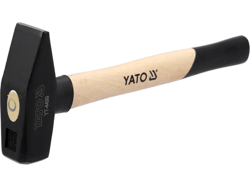 Plaktukas medine rankena | 1500 g (YT-4499)