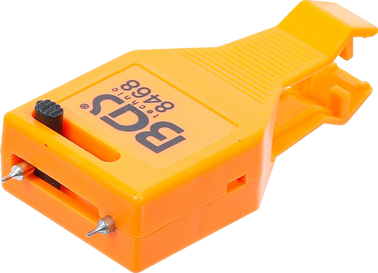 Saugiklių testeris (8468)