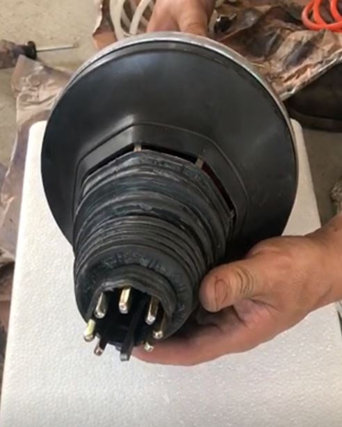 Įrankis pusašių gumoms uždėti orinis | 25 - 110 mm (ABT110)