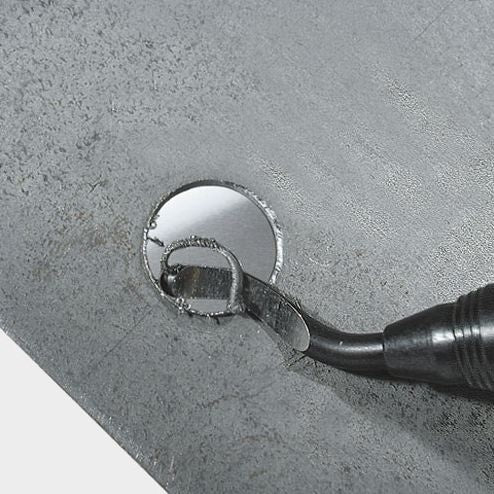 Įrankis nupjauto vamzdelio, išgręžtos skylės šerpetų pašalinimui (TW1000)