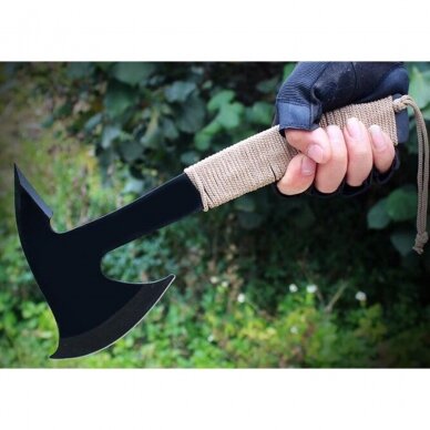 Taktinis Tomahawk žygio kirvis su smaigaliu CA004 | dėklas | nerūdijantis plienas 3Cr13MoV | 320 mm | 300 g 2